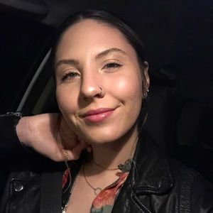 Meet your Posher, Amelia